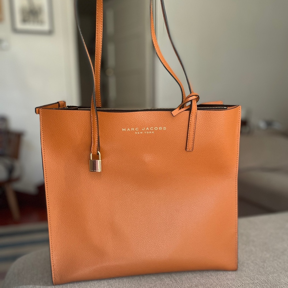 Marc Jacobs Large Grind Tote Bag in Smoked Almond